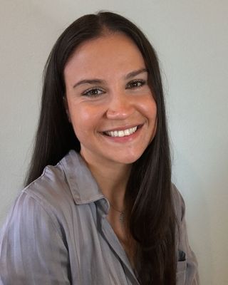 Photo of Luanna Rivera, Nutritionist/Dietitian, MS, RD, LDN