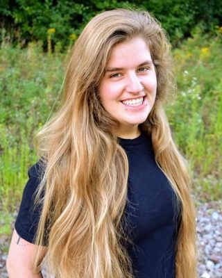 Photo of Cailin Miller, Nutritionist/Dietitian, MS, RD, RDN