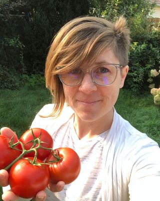 Photo of Kate Young, Nutritionist/Dietitian, BASc, BComm, RD