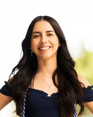 Photo of Nicole Ortiz, Nutritionist/Dietitian, RDN, LD, MCN
