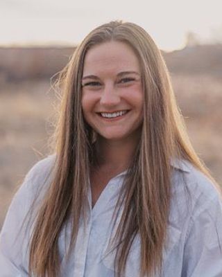 Photo of Kaitlyn Schlangen, Nutritionist/Dietitian, MS, RD, LN