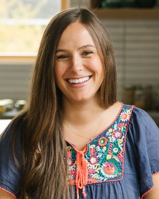 Photo of Carly Knowles, MS, RDN, LD, PCD, Nutritionist/Dietitian in Portland