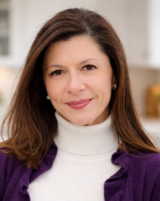 Photo of Linda S Nikolakopoulos, Nutritionist/Dietitian, MS, RD, LDN, CDCES
