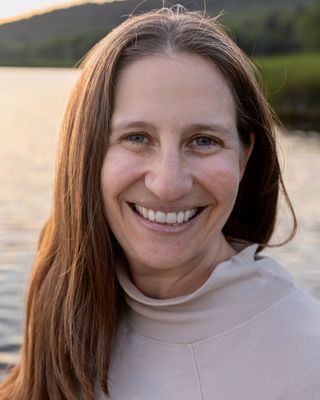 Photo of Dara Bergen, Nutritionist/Dietitian, MPH, RDN, CDE