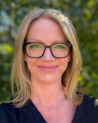 Photo of Lisa Rostek - Nutrition with Lisa, Nutritionist/Dietitian, MS, RDN, IEDS