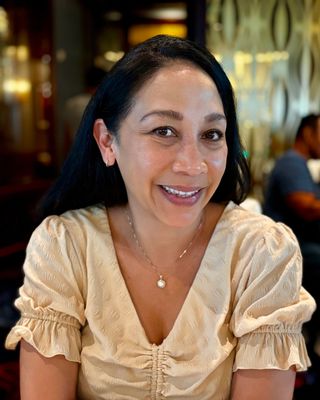 Photo of Raelyn Hokulani - Raelyn Hokulani, HHP, Massage Therapist, HHP, CMT