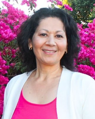 Photo of Gloria Gonzalez, Nutritionist/Dietitian, RDN