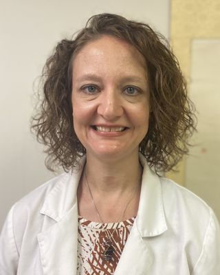 Photo of Ivy Kwielford, Acupuncturist, MSOM, LAc