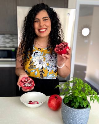 Photo of Yasmin Dadollahi, Nutritionist/Dietitian, MHSc, RD