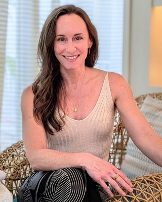 Photo of Nicole Maholy, Nutritionist/Dietitian, DC, CNS, LDN