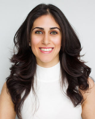 Photo of Michelle Routhenstein, Nutritionist/Dietitian in New York, NY