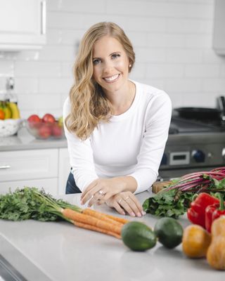 Photo of Stacey Simon, Nutritionist/Dietitian, MS, RD, CSG , CDN