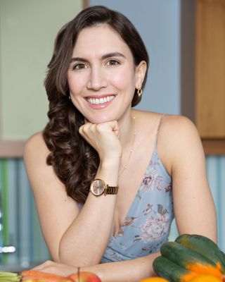 Photo of Leigh Merotto | Gut Health, Fitness Dietitian , Nutritionist/Dietitian in Toronto, ON