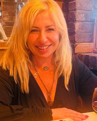 Photo of Dr. Lana Zinger, Nutritionist/Dietitian, EdD, RD, CHES