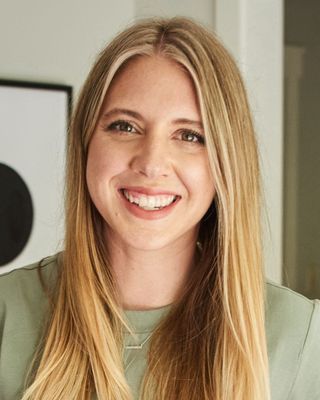 Photo of Kelli Foerster, Nutritionist/Dietitian, MS, CNS, CPT